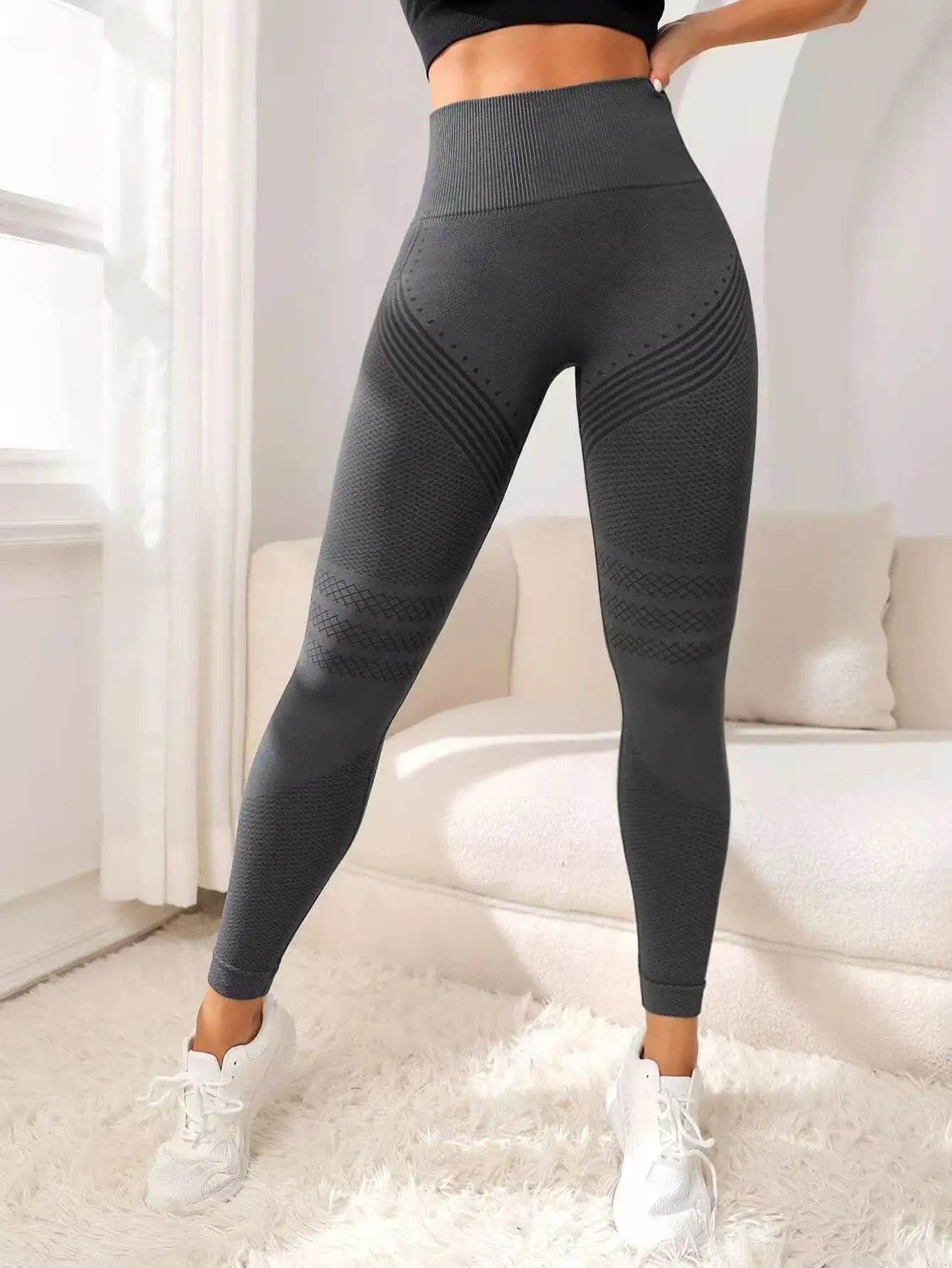High Waisted And Hip Lifting Yoga Elastic Quick Drying Tight Pants ⭐